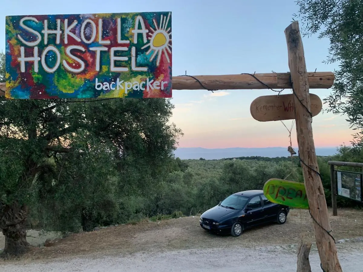 Shkolla Hostel & Camping Vuno
