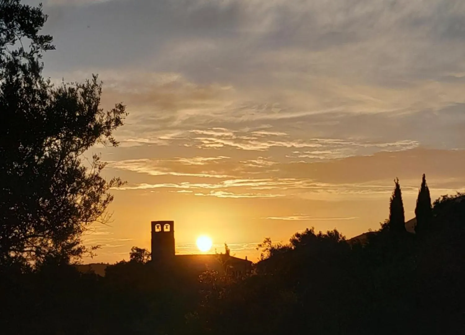 Shkolla Hostel & Camping Vuno