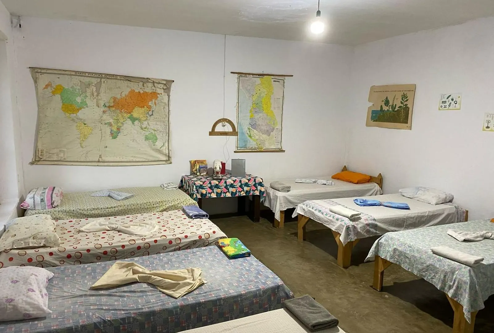 Shkolla Hostel & Camping Vuno Albania