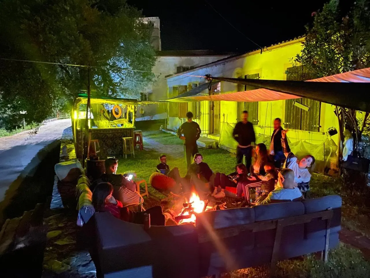 Shkolla Hostel & Camping Vuno